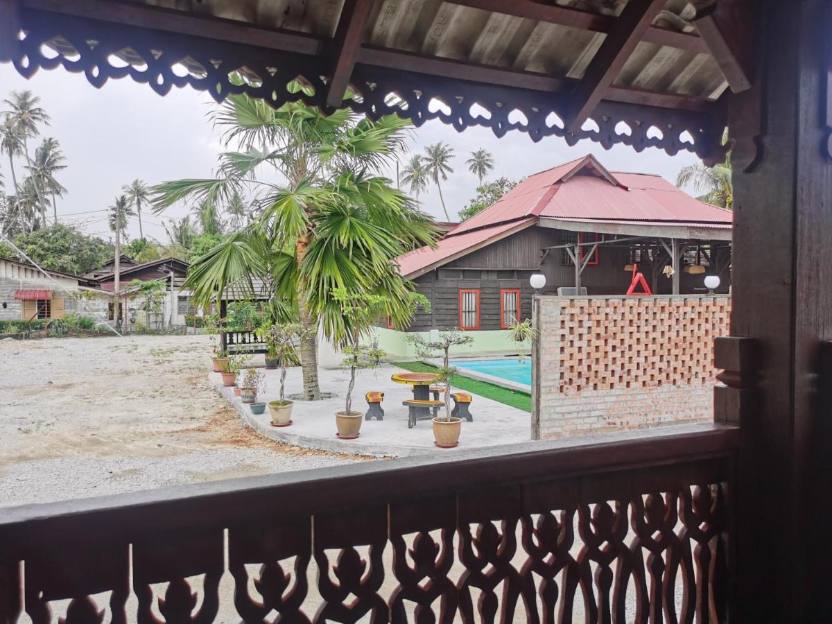 Sayang Di Kaki Bukit Homestay Near Icon City Букит-Мертаджам Экстерьер фото