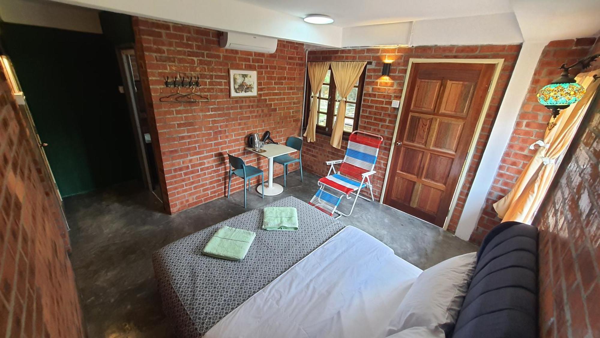 Sayang Di Kaki Bukit Homestay Near Icon City Букит-Мертаджам Экстерьер фото